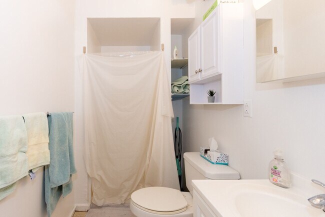 Foto del edificio - Sept 1st 2026 - Nice, Affordable BU West / Allston / Packard's Corner 2 Bed on Brighton Ave