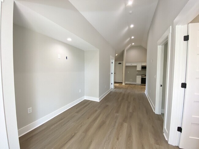 Foto del edificio - One Bedroom Apartment for Rent in the Heart of Old Town!