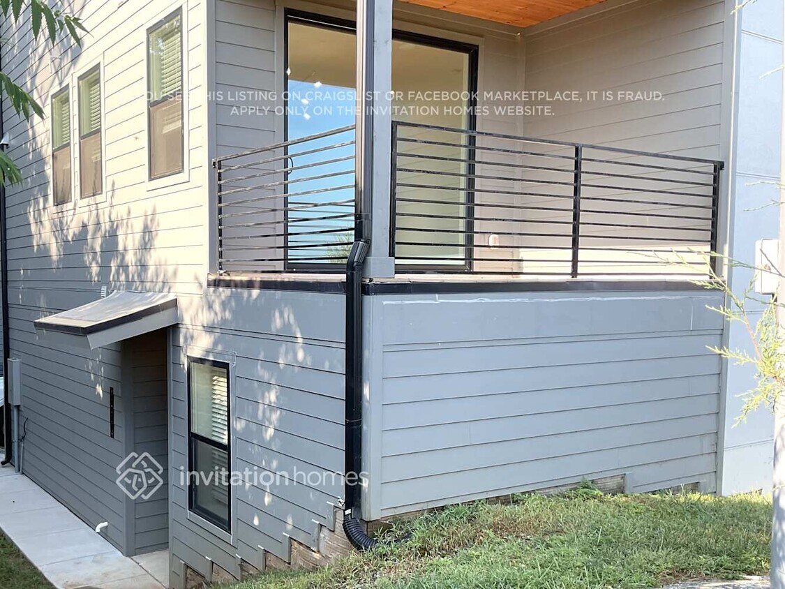 Foto principal - 428 38th Ave N