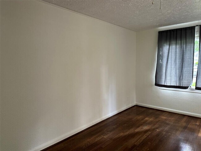 Foto del edificio - 1510 Early Ln