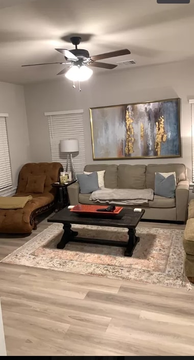 Living room - 73285 Forest Creek Dr