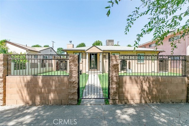 Building Photo - 6545 Coldwater Canyon Ave