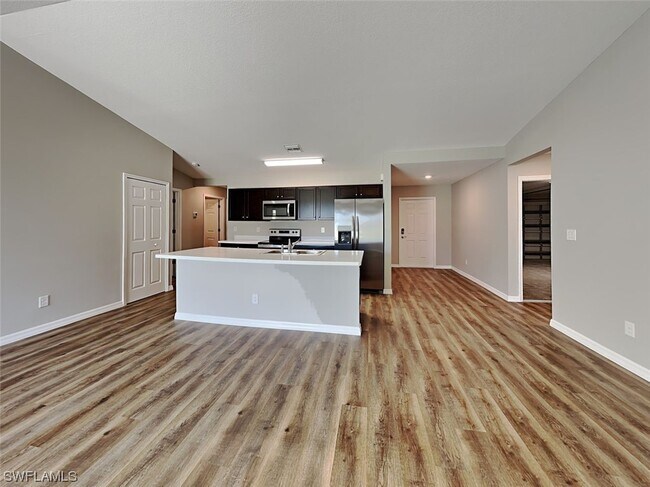 Foto del edificio - 2208 SW 3rd Terrace