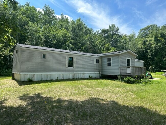 Building Photo - 3 Bedroom 2 Bath Single Family - Cushing, MN