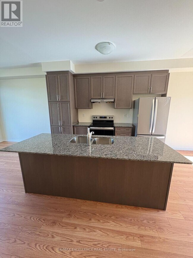 Building Photo - 474 Provident Way