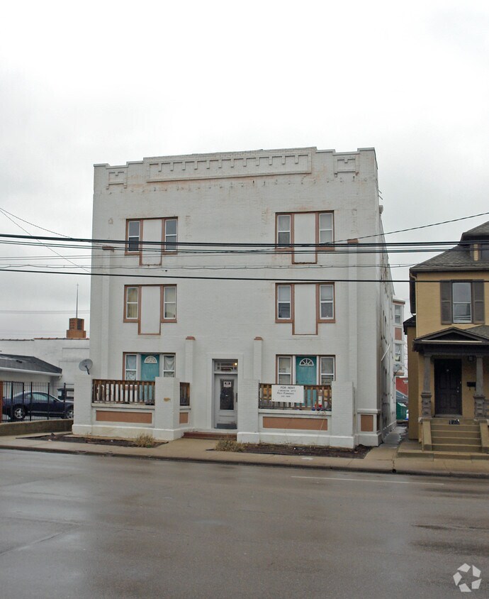 Building Photo - 1032 Wayne Ave