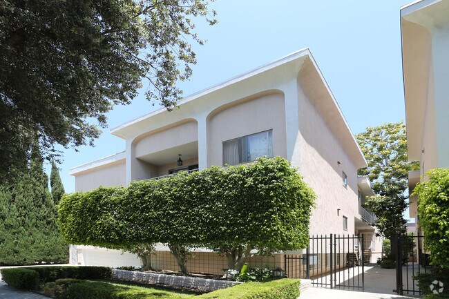 Building Photo - 156 N Clark Dr