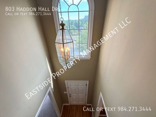 Building Photo - 803 Haddon Hall Dr