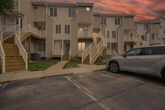 Building Photo - 100 Pinewood Rd