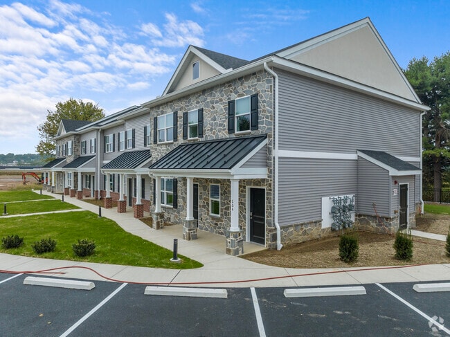 Building Photo - 2723 Columbia Ave