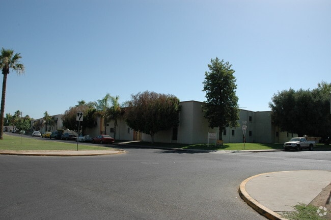 Building Photo - Palmera Apartments