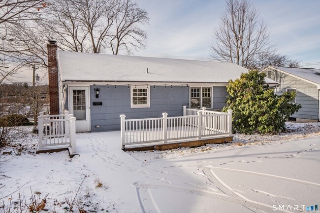 Building Photo - 420 S Main St