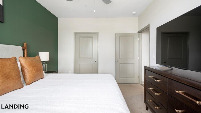 Foto del edificio - 225 Walden Village Ln