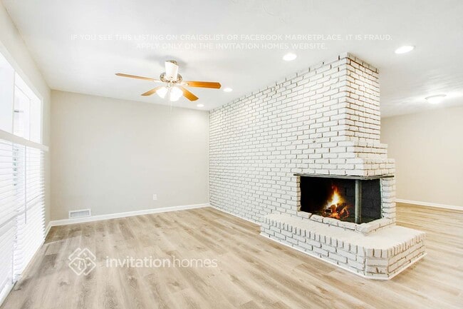 Foto del edificio - 1921 Cindy Dr