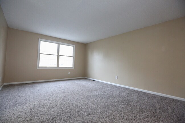 Foto del edificio - 6373 Sterling Cir