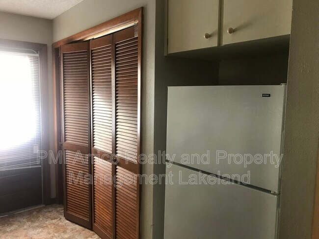 Foto del edificio - 3545 Raintree Way