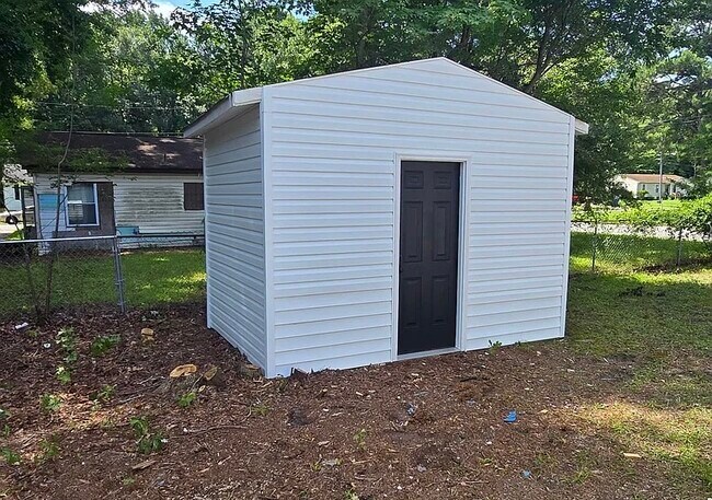 Building Photo - 5632 Frank St