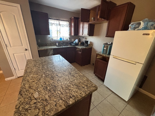 Photo - 4606 Le Villas House