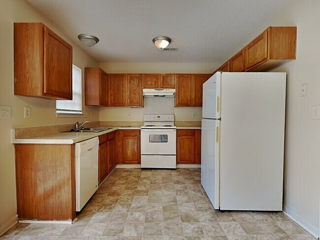 Foto del edificio - 2920 Westwinds Ct