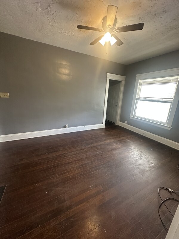 Foto del edificio - 12711 Locke Ave