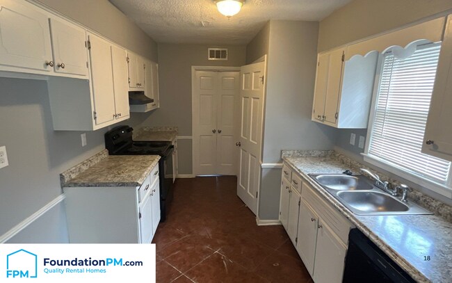 Foto del edificio - 3039 Darrow St