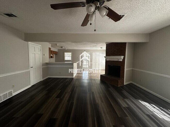 Foto del edificio - 3538 Bishops Gate Dr