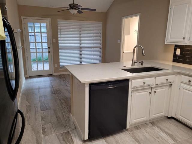 Foto del edificio - 3625 Longbow Ln