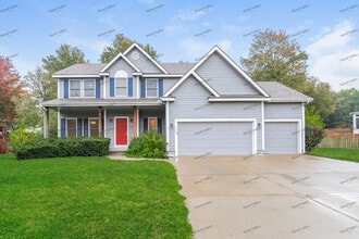 Building Photo - 9735 N Willow Ave Building Photo - 9735 N Willow Ave