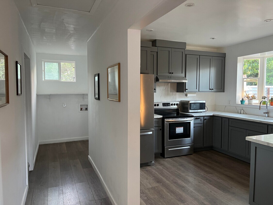 2011 Maple Ave, Bakersfield, CA 93304 House Rental in Bakersfield, CA