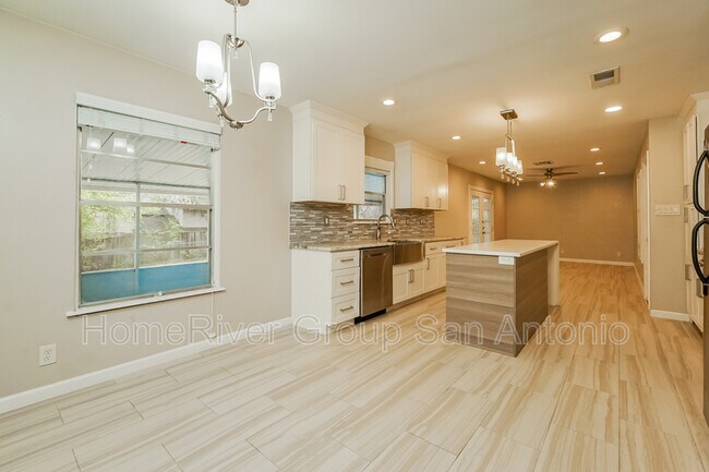 Foto del edificio - 618 Coach Rd