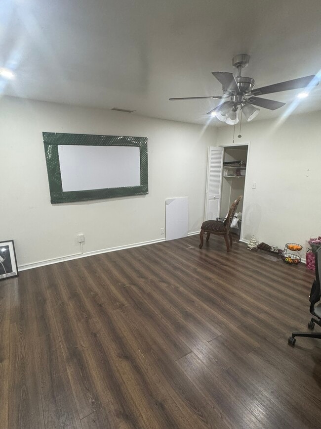 Foto del edificio - 150 W 49th St