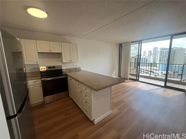 Foto del edificio - 411 Hobron Ln