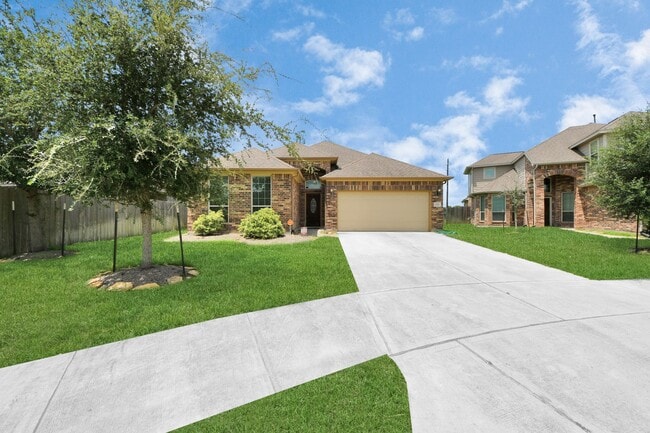 Building Photo - 2310 Brett Ct