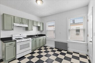 Building Photo - 55 Mascot St