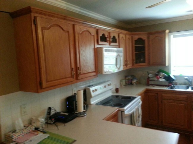 Building Photo - 4072 Clinard Ave