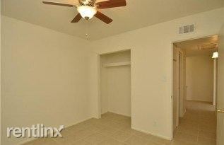 Building Photo - 1224 S Smith Rd