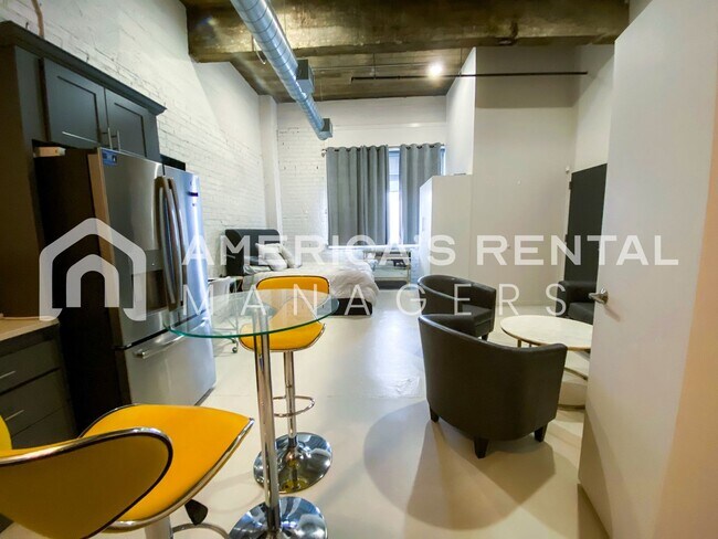 Foto del edificio - DEPOSIT PENDING! Loft Available for Rent in Downtown Birmingham!!!  Available to View Now!!! Sign...