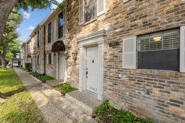 Foto principal - 2902 Wycliff Ave