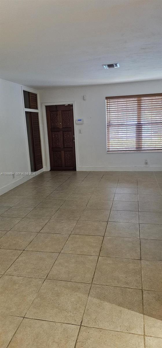 Foto del edificio - 6350 SW 3rd St