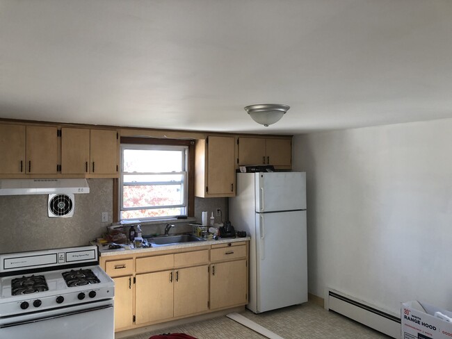 Building Photo - 351 Sanford Ave