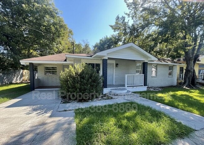 Foto del edificio - 9642 Lewis St