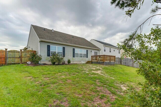 Building Photo - 356 Finch Ln