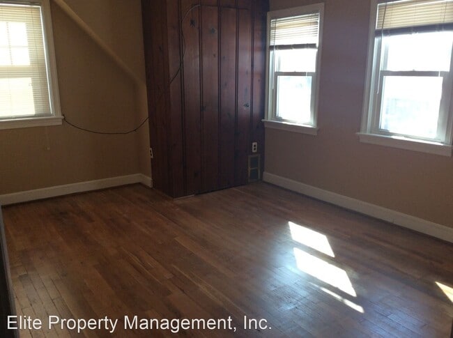 Building Photo - 4 br, 1 bath House - 2330 Pleasant View Dr