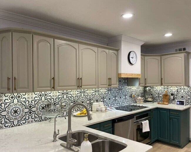 Foto del edificio - 18014 Vintage Wood Ln