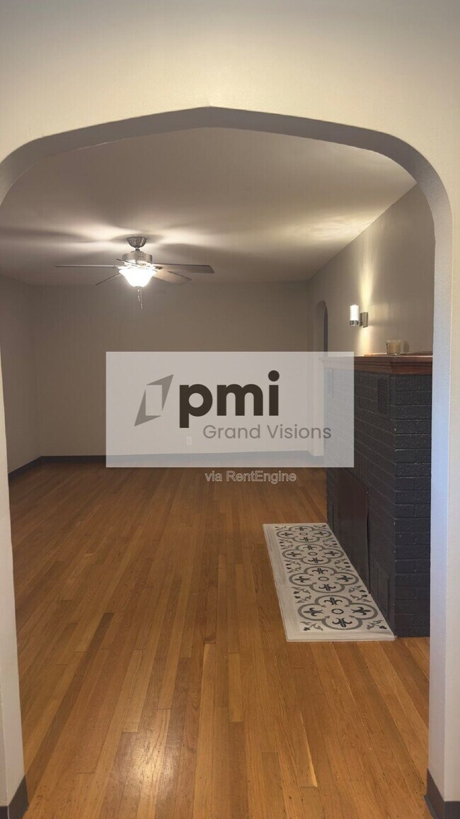 Foto del edificio - 1528 Division St