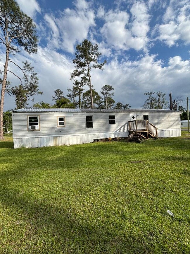 Building Photo - 442 Emily Lp