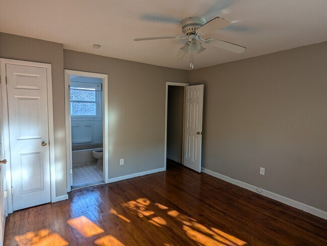 Foto del edificio - 8 N Sacramento Ave