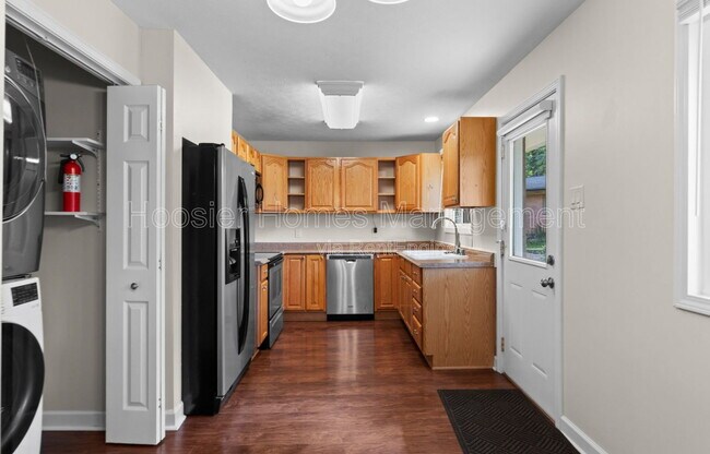 Building Photo - 1160 Birnam Woods Trail