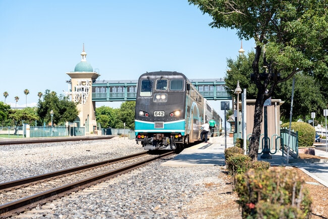 Catch a train to just about anywhere from the Lincoln Park area in Pomona, Ca.