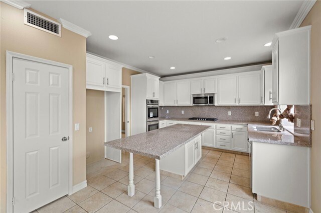 Foto del edificio - 25052 Pathway Dr